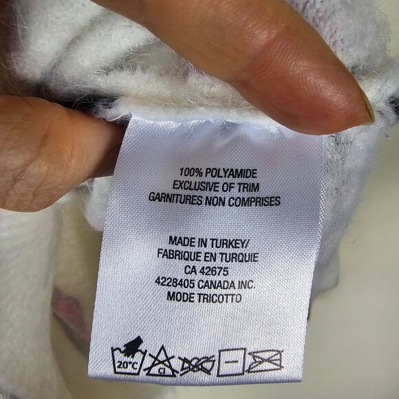 Tricotto Graphic Print Pullover Sweater S White V-Neck Artsy Embellished Beauty - Picture 5 of 9